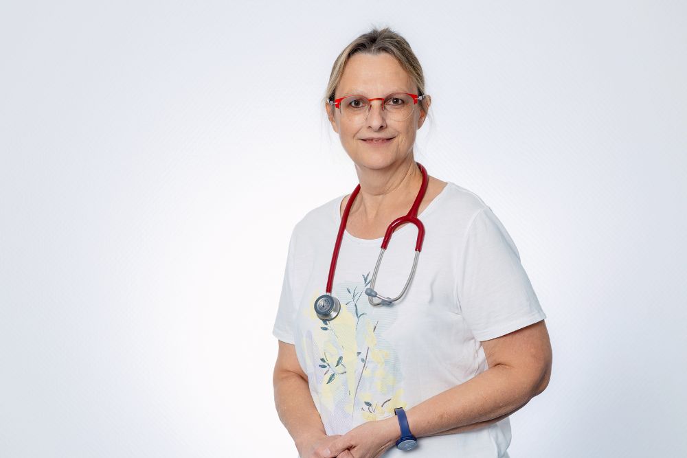 hausarzt-duisburg-janet-heger-v9 hausarzt-duisburg- janet-heger-v9